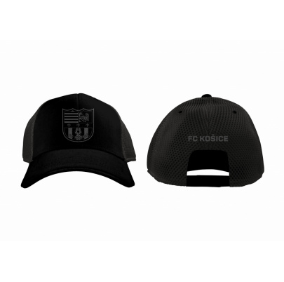 Čierna šiltovka FC Košice s vyšívaným logom klubu